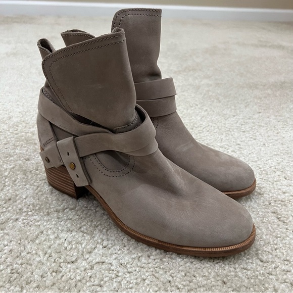 Ugg Australia Women Elora Sahara Gray Suede Ankle Boots Booties Sz 9.5 1019148, - Picture 12 of 16